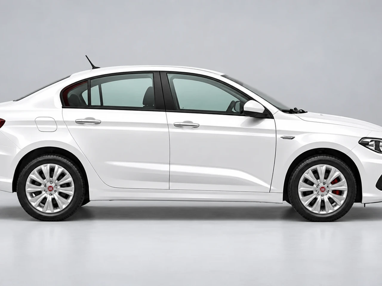 Fiat Egea 1.6 Multijet Otomatik yan görünüm