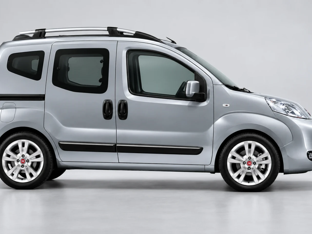 Fiat Fiorino yan görünüm