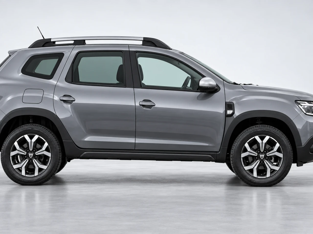 Dacia Duster yan görünüm