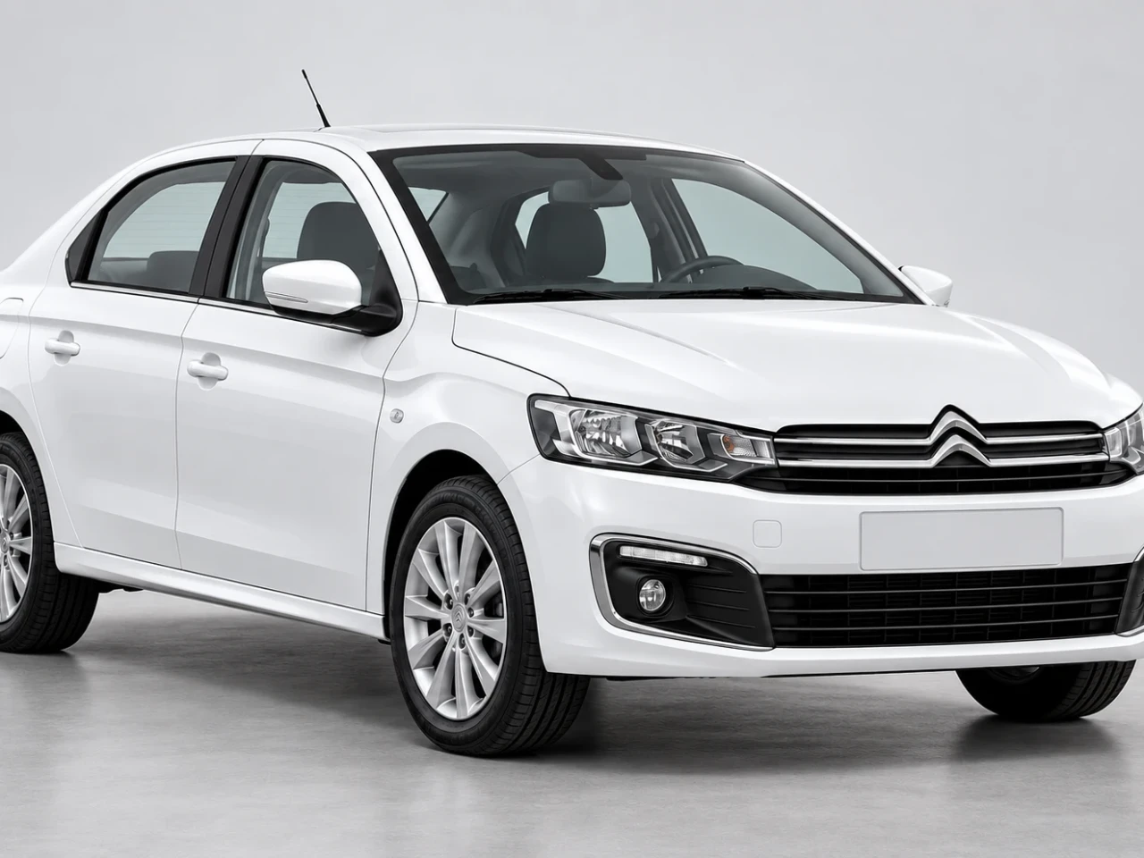 Citroen C-Elysee ön 3/4 görünüm