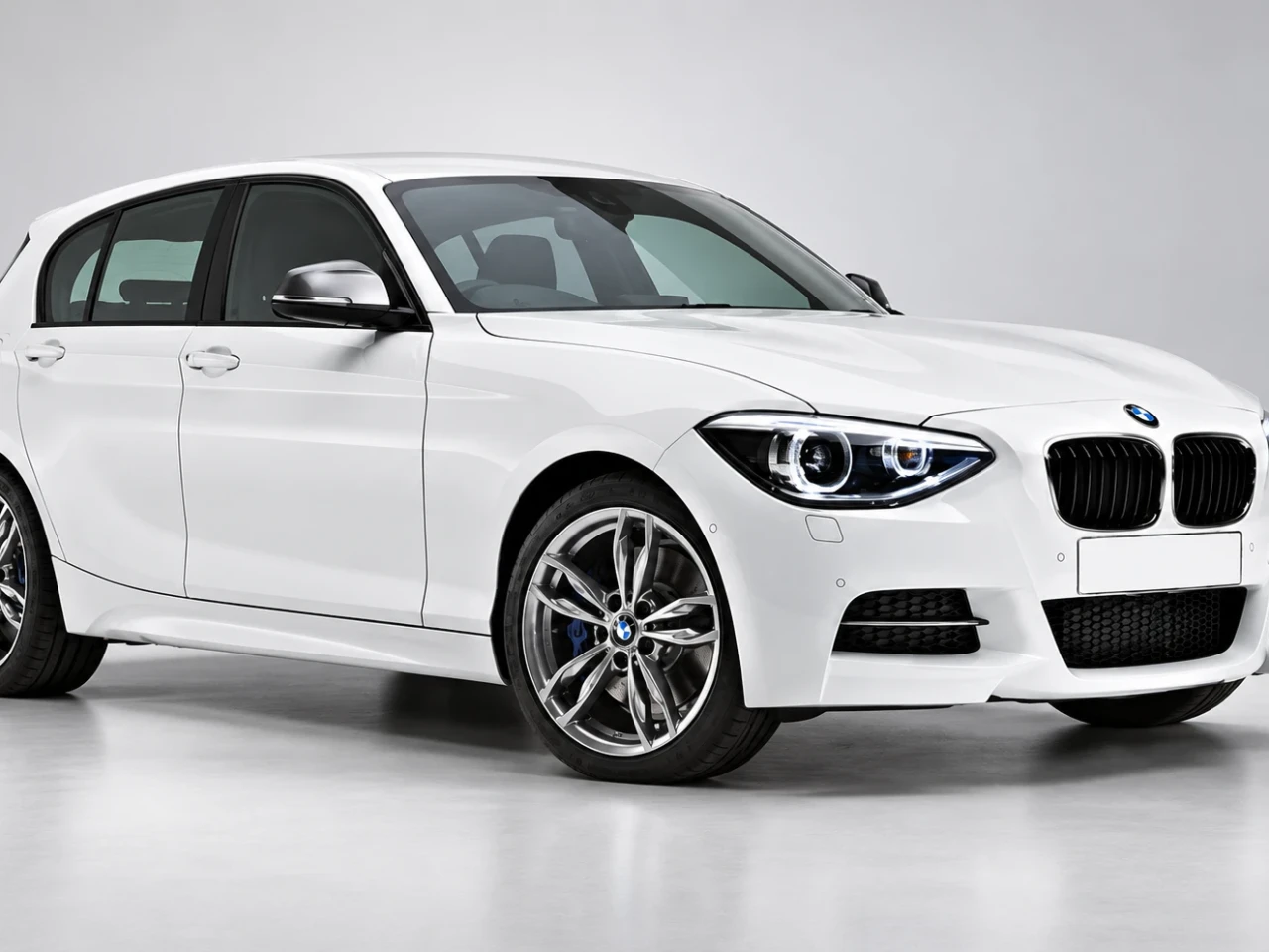 BMW 1.16 ön 3/4 görünüm