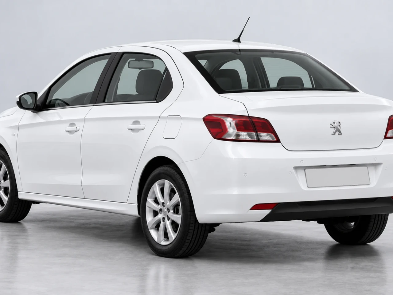 Peugeot 301 arka 3/4 görünüm
