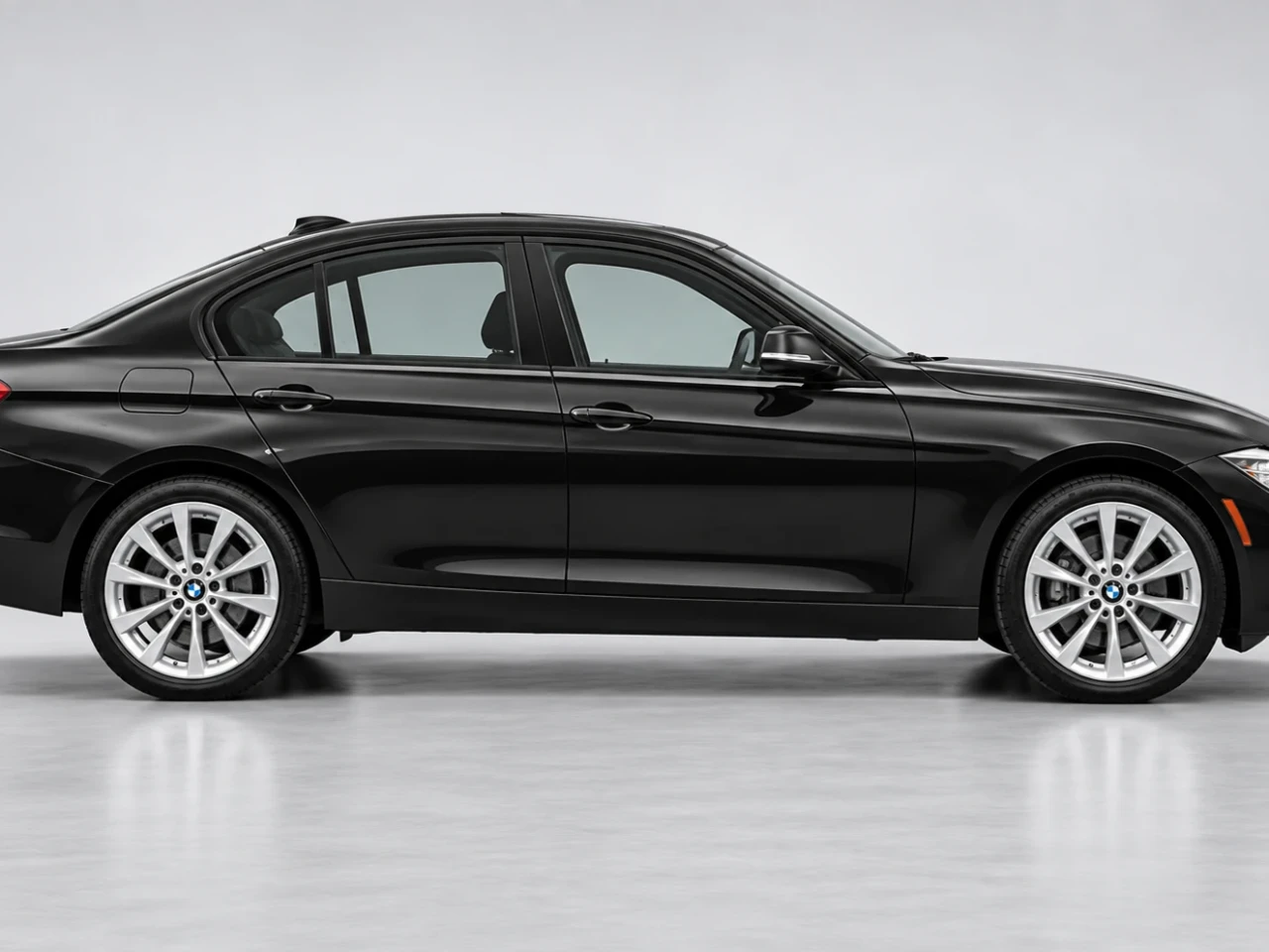 BMW 3.20 yan görünüm