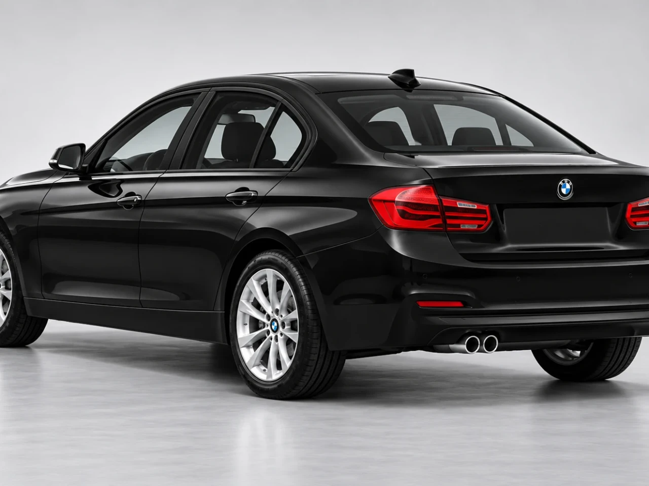 BMW 3.20 arka 3/4 görünüm